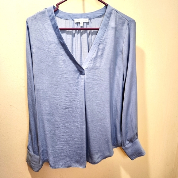 Maison D' Amelie Tops - Maison D' Amelie Long Sleeve Pullover V Neck Blouse size M
